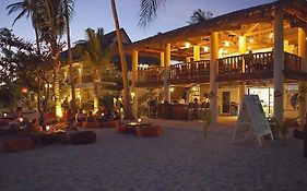 Ocean Vida Beach And Dive Resort